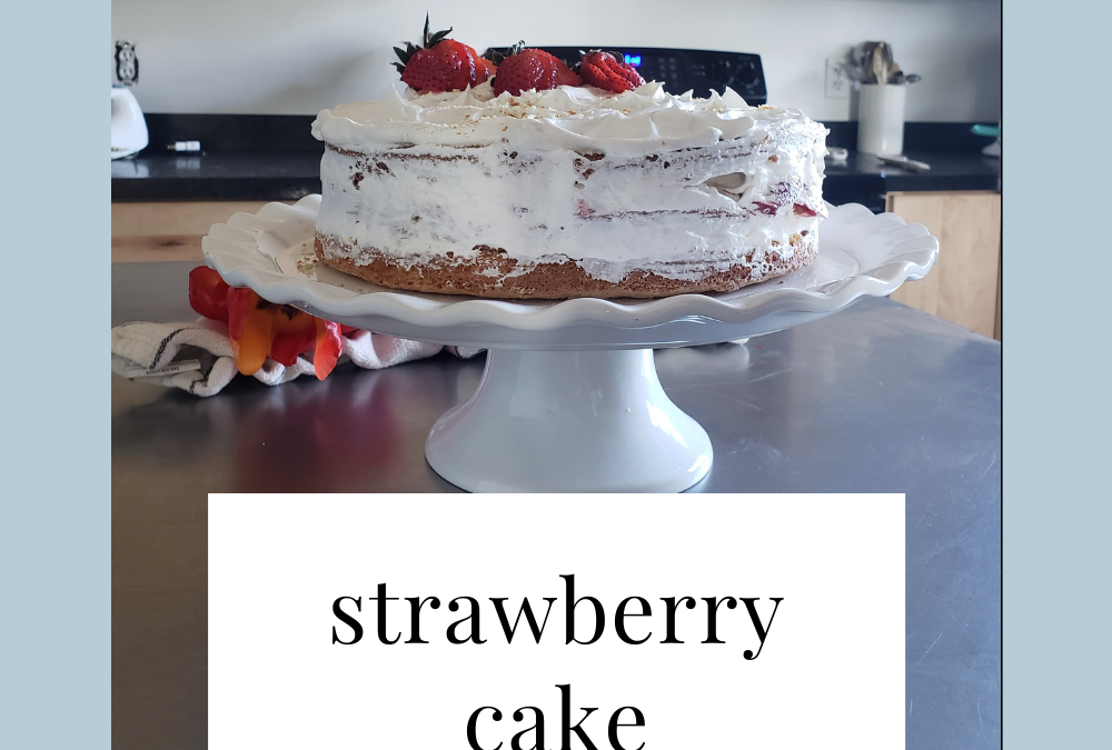 Strawberry cake / TÄYTEKAKKU / FINNISH FILLED CAKE