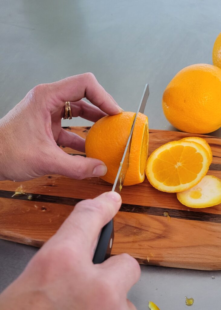 Slicing oranges for drying